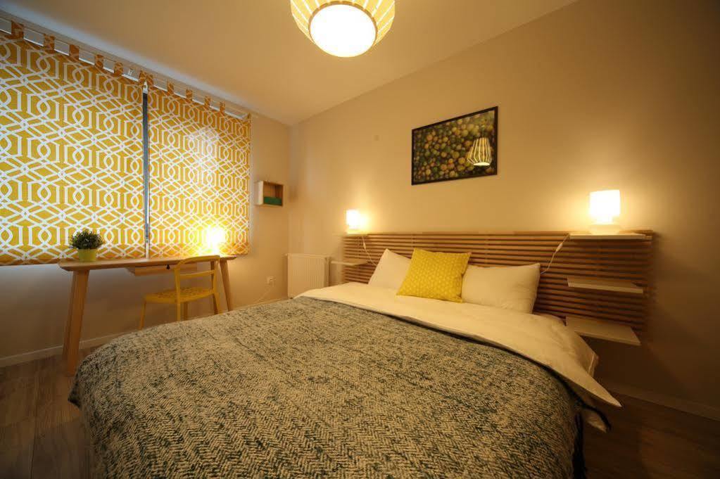 Old Town Friendhouse Apartments Krakow Exterior photo